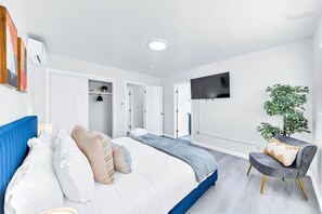 4 bedrooms, iron/ironing board, free WiFi, bed sheets