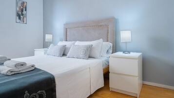 3 chambres, fer et planche Ă repasser, Wi-Fi, draps fournis