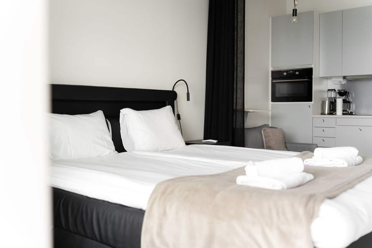Superior-Dreibettzimmer, Balkon, Stadtblick
