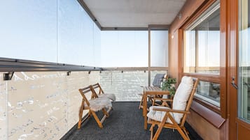 Deluxe Condo, Sauna, City View | Balcony