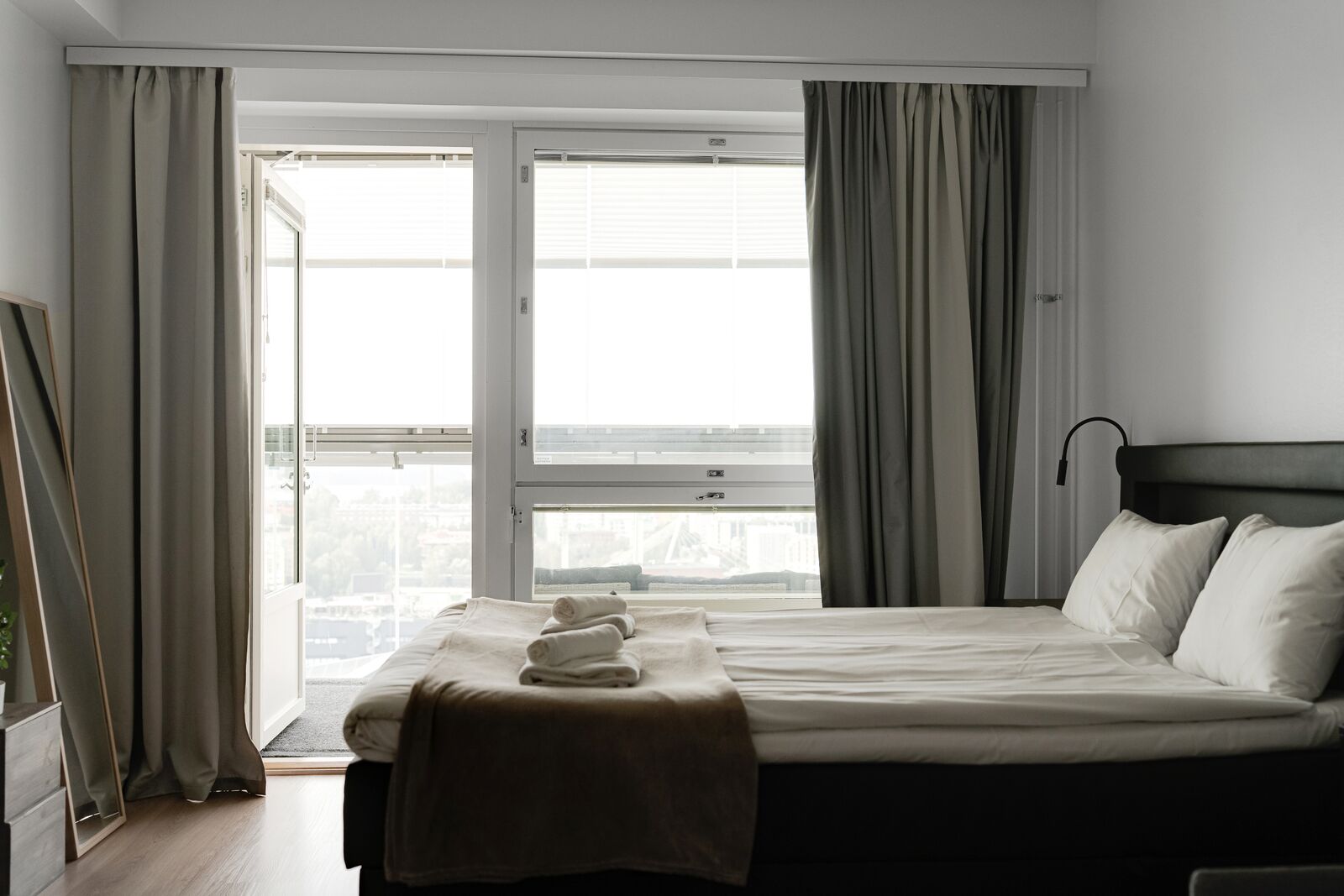 Superior Triple Room, Balcony, City View