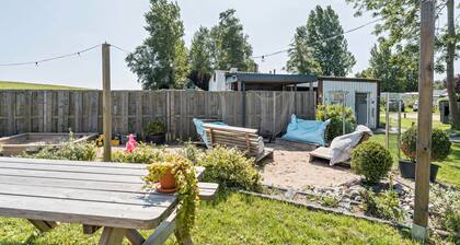 Tiny Home 'Surfbrett Am Deich' avec jardin commun et Wi-Fi