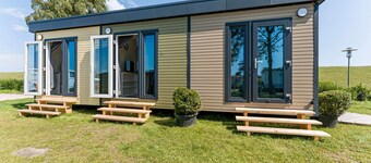 Tiny Home 'Surfbrett Am Deich' with Shared Garden and Wi-Fi