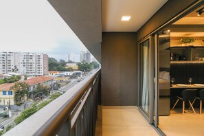 Studio | Lanai (Veranda)