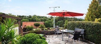 Apartment 'Rauscher' with Private Terrace and Wi-Fi