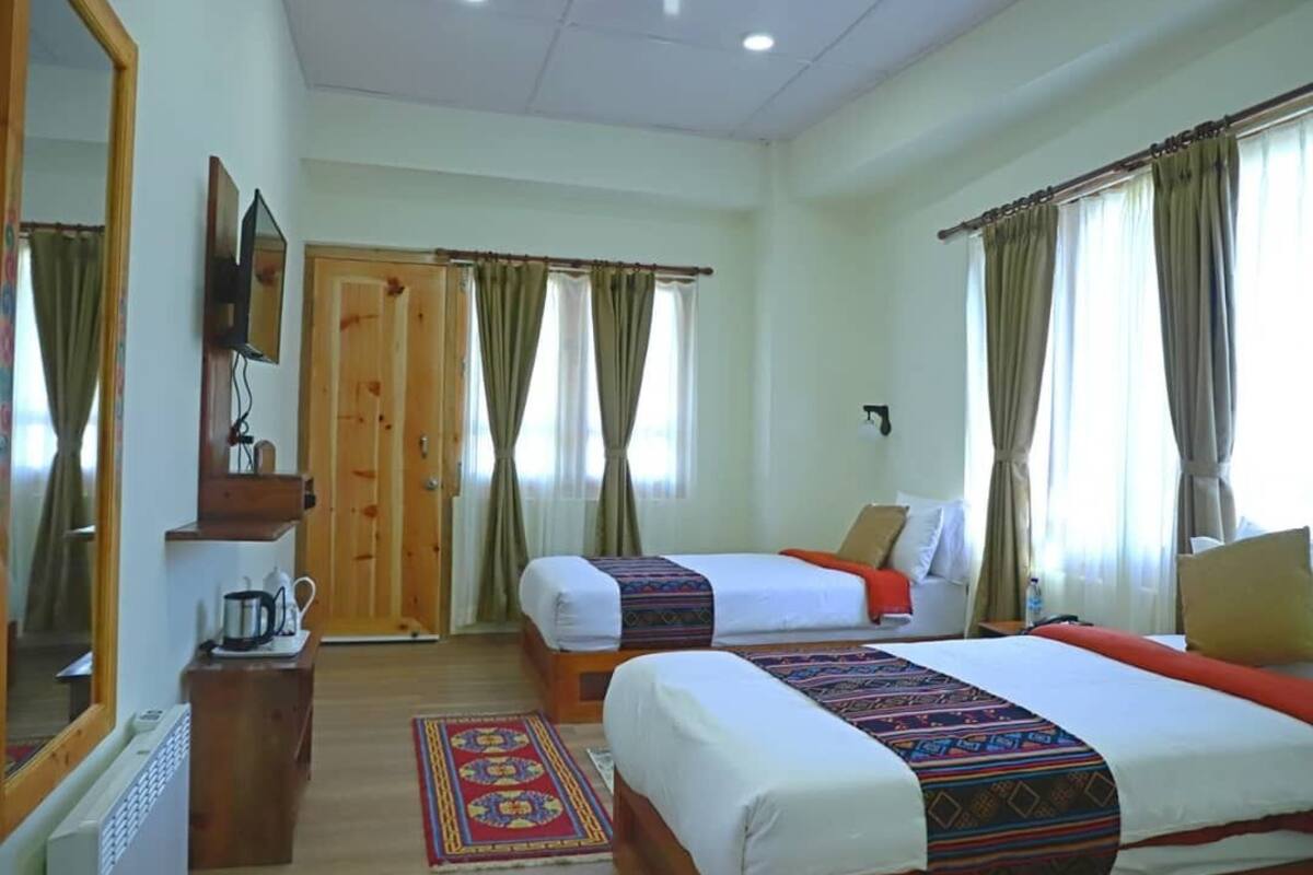 Deluxe Double or Twin Room, Valley View | In-room safe, desk, laptop workspace, iron/ironing board