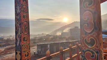 Chambre Deluxe Double ou avec lits jumeaux, vue vallée | Vue depuis le balcon