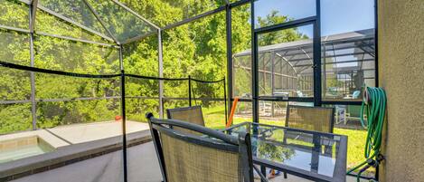 House (6 Bedrooms) | Interior