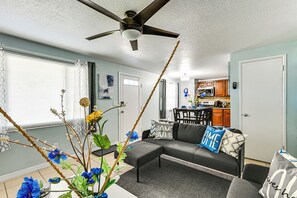 House (3 Bedrooms) | Interior - 7 Mi to Busch Gardens: Tampa Gem w/ Yard! (Tampa)