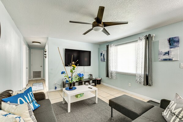 House (3 Bedrooms) | Interior - 7 Mi to Busch Gardens: Tampa Gem w/ Yard! (Tampa)