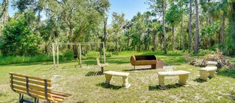 Private 3-acre Retreat w/ Game Room in Bunnell!