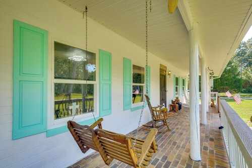 Private 3-acre Retreat w/ Game Room in Bunnell!