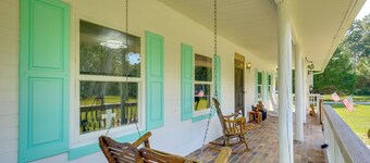 Private 3-acre Retreat w/ Game Room in Bunnell!