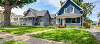 4 Mi to Dtwn Omaha: Spacious Home w/ Fenced Yard!