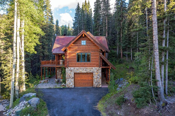 Front of property - Stunning Views! Ski-in/out Mountain Village Cabin (Telluride)