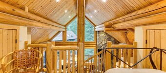 スタニング ビューズ！ スキーイン/アウト マウンテン ビレッジ キャビン