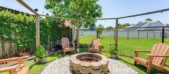 Hot Tub & Movie Theater: Family Oasis in Kissimmee
