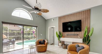 Disney Getaway w/ Private Hot Tub 14 Mi to Parks