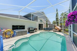 Interior - Disney Getaway w/ Private Hot Tub 14 Mi to Parks (Kissimmee)