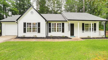 Talo (4 Bedrooms) | Majoituspaikan julkisivu