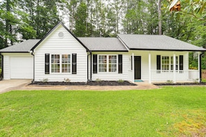 House (4 Bedrooms) | Front of property