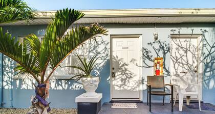 < 1 Mi to Upham Beach Park: Cozy Studio!