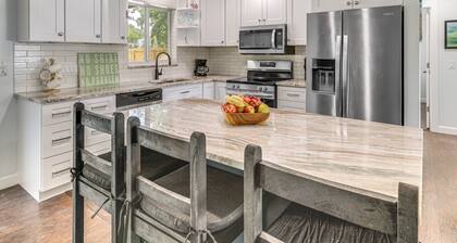 Swim, Game & Bbq: Family Retreat in Stuart