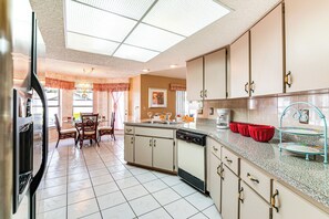 House (2 Bedrooms) | Interior - 3 Mi to Weeki Wachee Springs SP: Poolside Oasis! (Spring Hill)