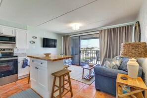 Apartment (1 Bedroom) | Interior