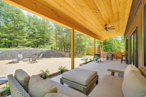 Container Cottage Between Knoxville & Sevierville!