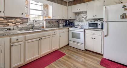 BBQ Ready: Delta Country Home on 30 Acres