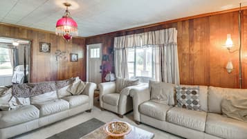 Casa (2 Bedrooms) | Interior