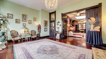 Apartment (0 Bedroom) | Interior