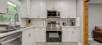 Modern Home w/ Yard Near ATL Attractions!