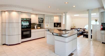 Luxury Mansion Rental w/ Rec Room in Niskayuna!
