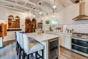 Nhà (Multiple Bedrooms) | Nội thất