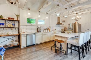 House (Multiple Bedrooms) | Interior