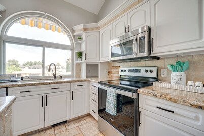 Private Hot Tub: Home Near Moses Lake Access