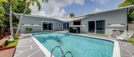 Casa (3 Bedrooms) | Vista frontal de la propiedad