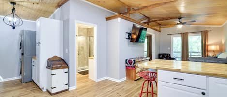 House (1 Bedroom) | Interior