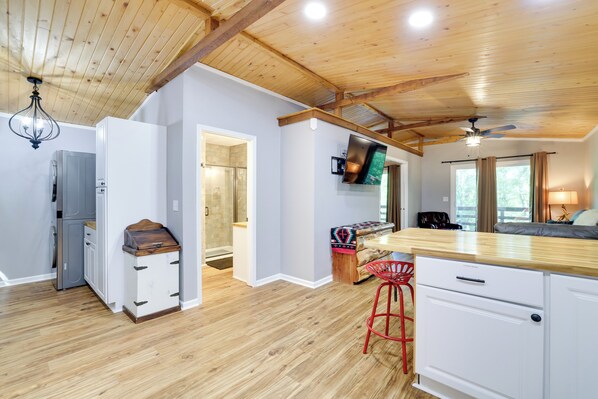 House (1 Bedroom) | Interior