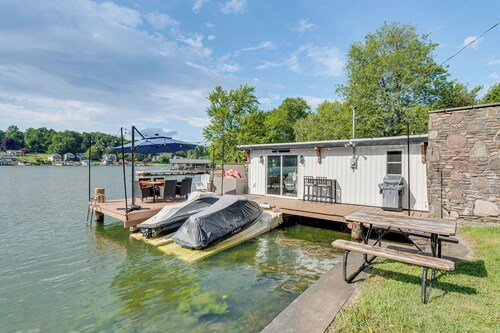 Recently Renovated Harveys Lake Retreat w/ Dock!