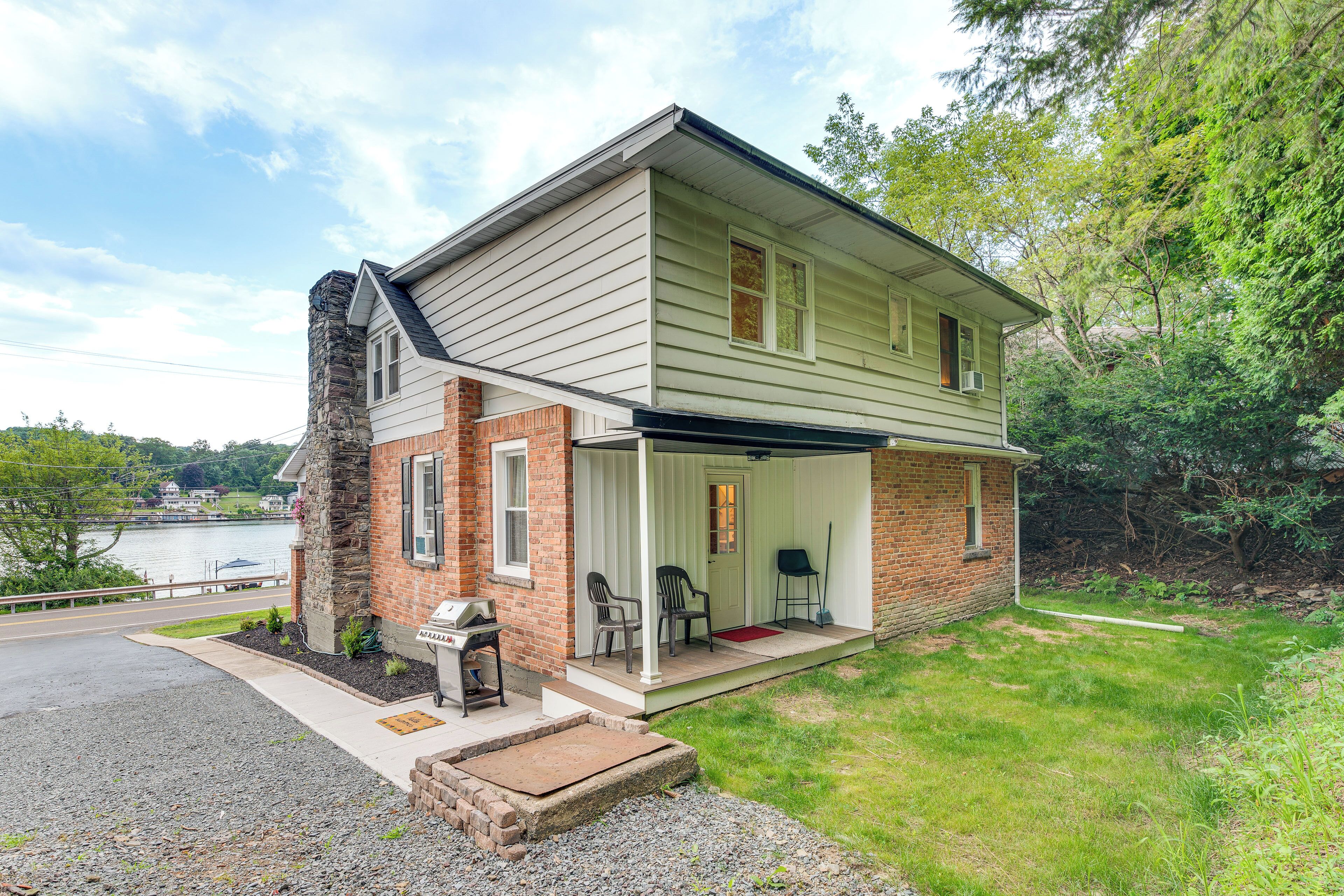 House (5 Bedrooms) | Interior