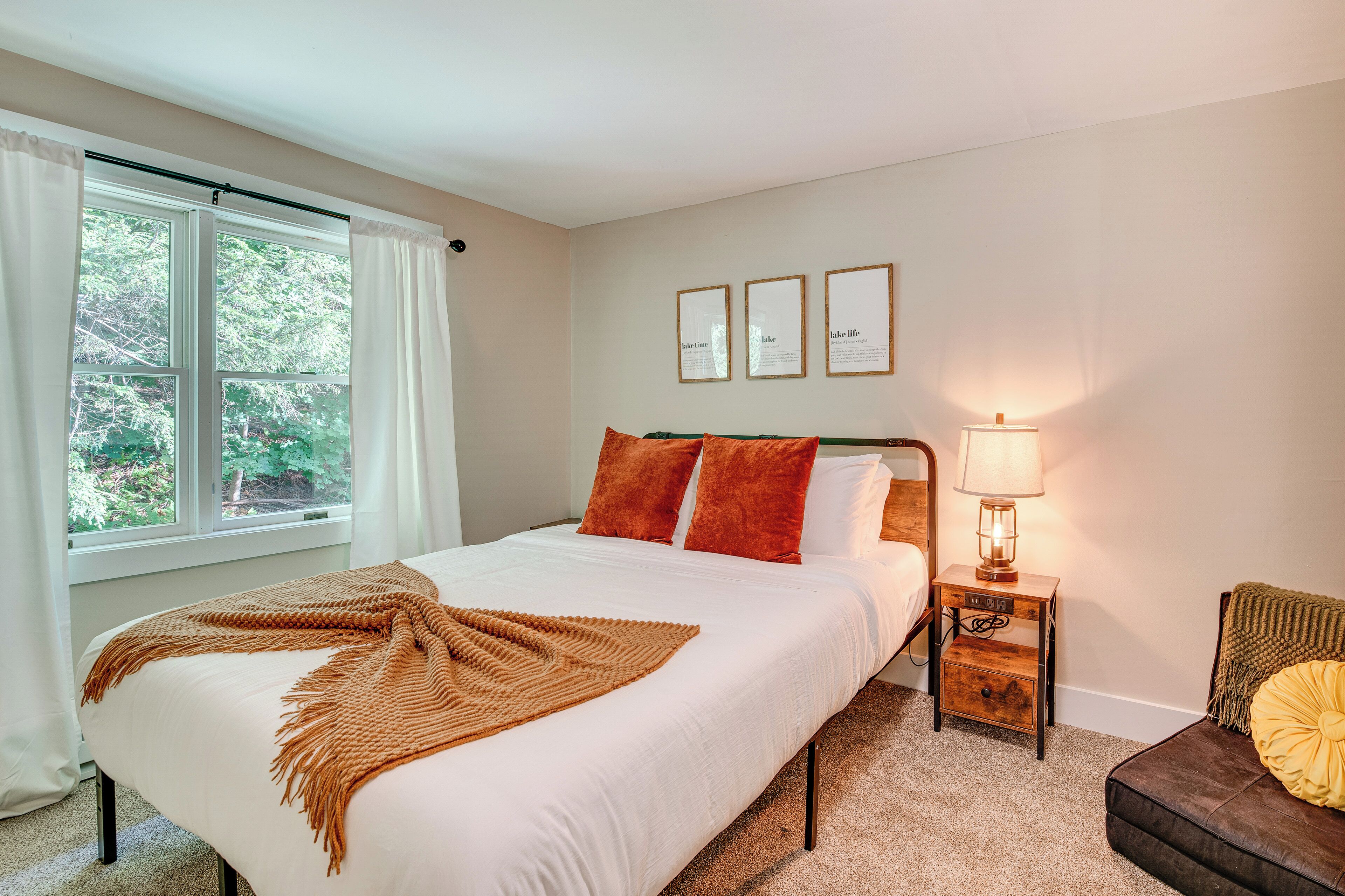 House (5 Bedrooms) | Interior