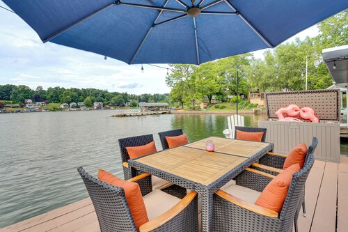 Recently Renovated Harveys Lake Retreat w/ Dock!
