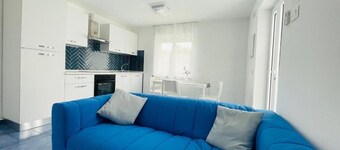 Good House Holidays - TWO ROOM