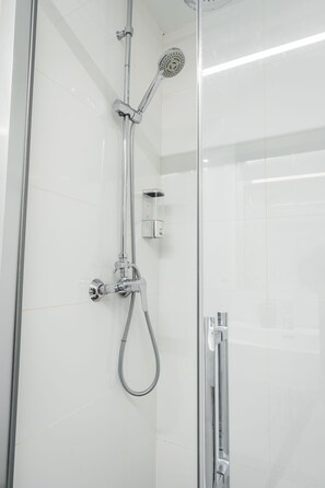 Haartrockner, Handtücher