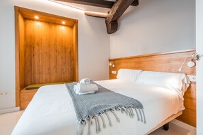 2 camere, ferro/asse da stiro