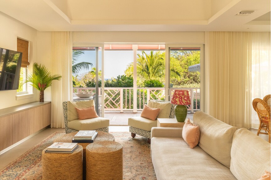 Private Pool Villa At Coral Sands Steps To Pink Sand Beach & Resort Amenities - Harbour Island