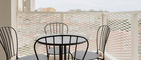 Apartment | 2 bedrooms, Internet